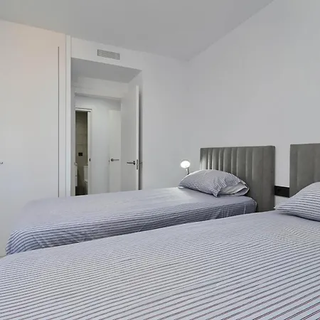 Fantastic 200mt 2bedroom アパート カルプ