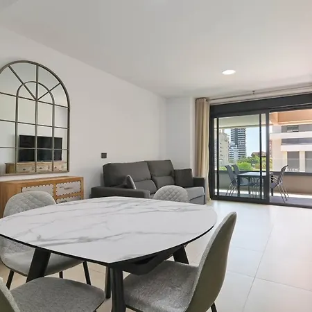 Fantastic 200mt 2bedroom アパート *