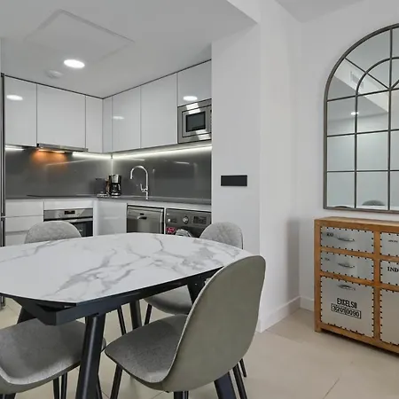 アパート Fantastic 200mt 2bedroom *