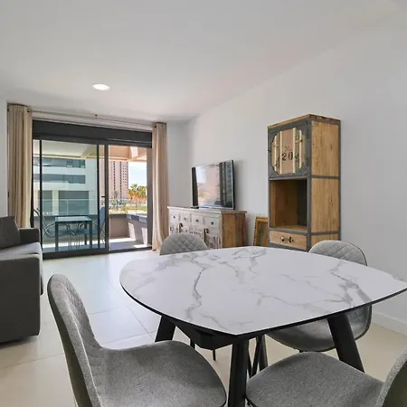 Fantastic 200mt 2bedroom * カルプ